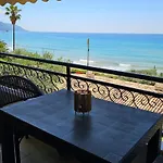 公寓 Corfu Menigos 23 *