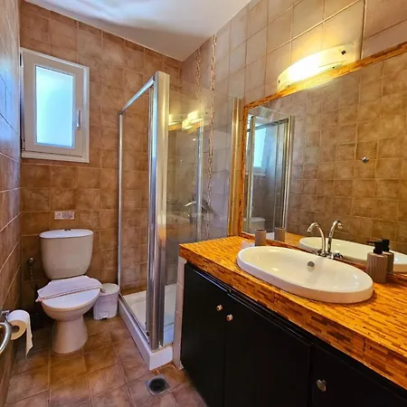 Corfu Menigos 23 アパート