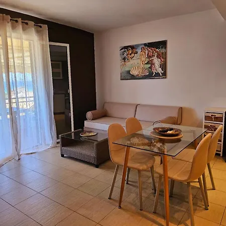 Corfu Menigos 23 * グリファダ