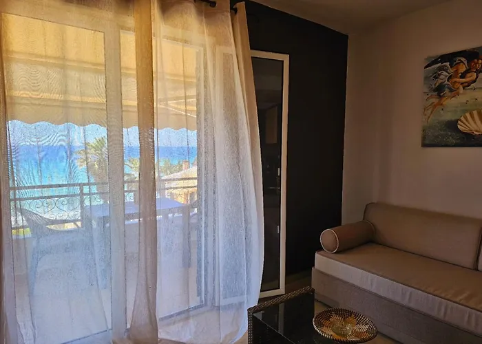 Corfu Menigos 23 * Glyfada (Corfu)